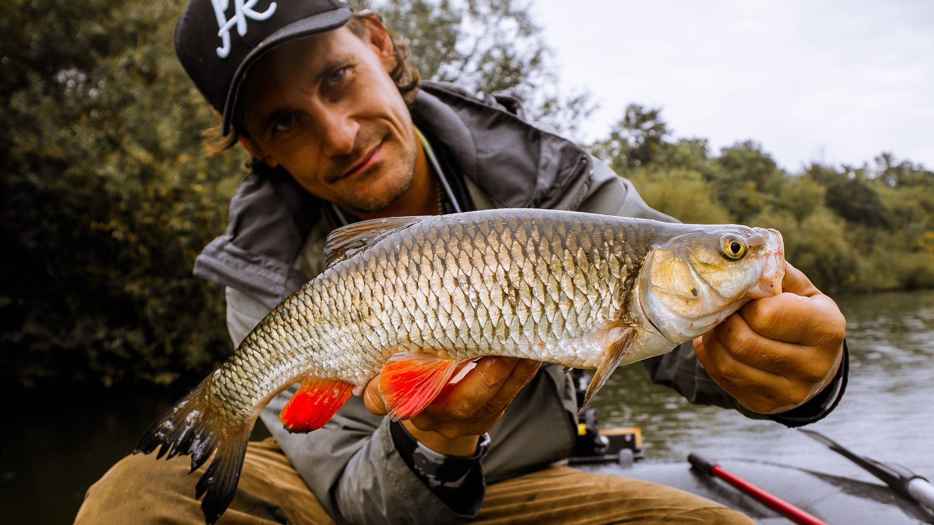 Рассказываю как поймать голавлей и других хищников при ловле сплавом [Пора ловить голавля и жереха]